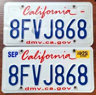 California 2025 para - tablice z USA